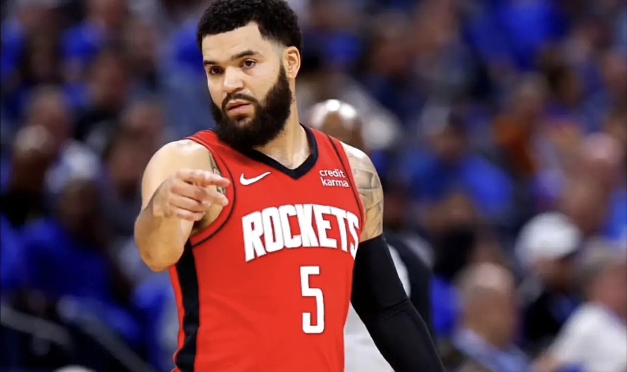 爱游戏电竞日本队观众热烈欢呼！，哈兰德迎来七赛季出色发挥全场沸腾不已的简单介绍